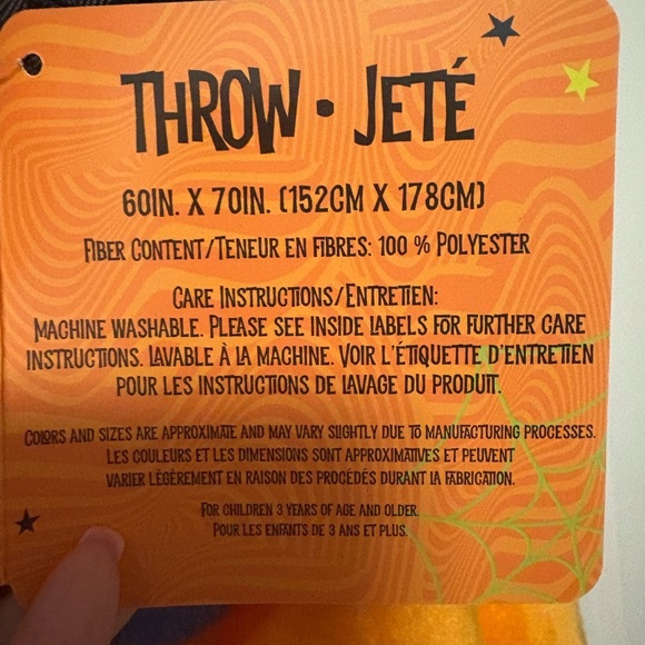 Disney Stitch Halloween Throw - Picture 4 of 4